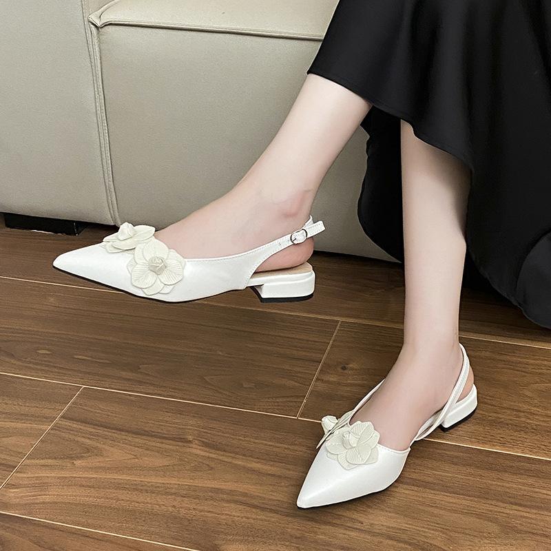 Summer new shoes 2025 one-word bag head sandals women's retro pointed French thick heel light mouth flower sandals