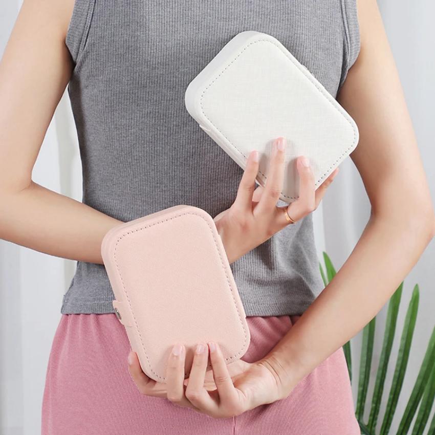 1 boîte de rangement portable à double couche pour bijoux - Organisez vos boucles d'oreilles, colliers et bagues - Organisateur de bureau en cuir PU pour une utilisation à l'hôtel