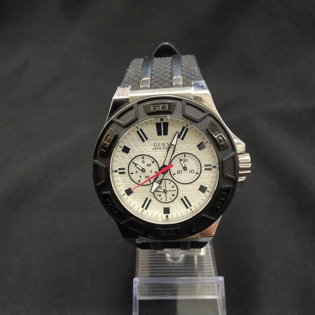 Used GUESS W0674G3 Quartz Watch