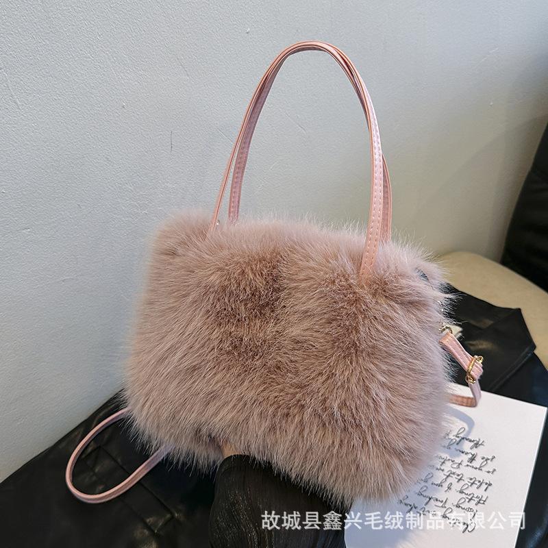 Autumn and Winter New Storage Portable Plush Bag High-end Texture Fashionable Fluffy Versatile Bag Messenger Fluff