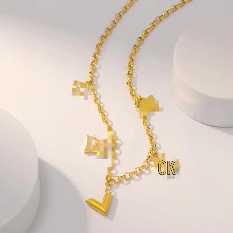 European & American Luxury White Mother-of-Pearl Flower V-Shaped Titanium Steel Necklace - Non-Fading, Niche Design