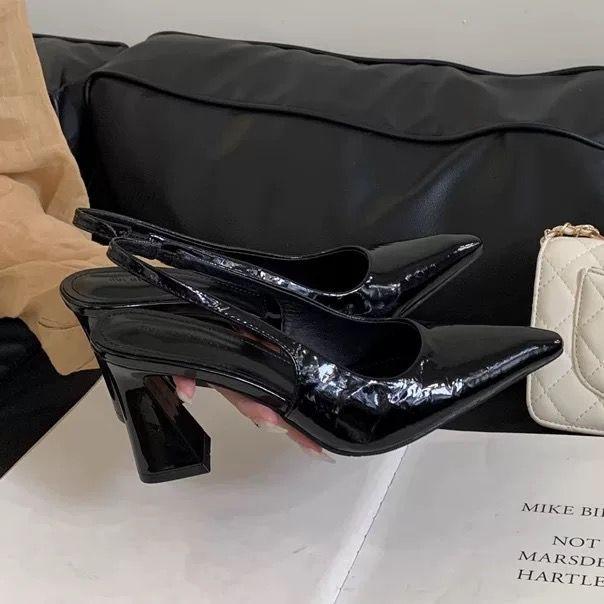 22 new summer French beautiful with skirt pointed high heel sandals empty bag head temperament sandals