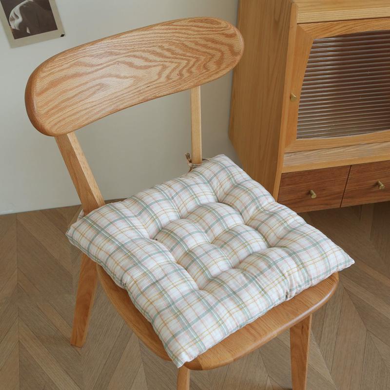 Student Fart Pad Office Supplies Strap Thicken Cotton Pad Winter Checkered Warm Cushion Window Seat Cushion