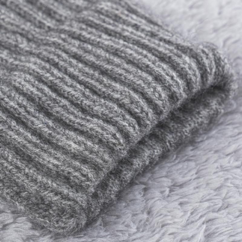 Daiso Ribbed Finger Hole Gloves Grey