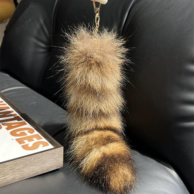 

Брелок-подвеска из натурального меха енота, плюшевый маленький хвостик, украшение для школьного рюкзака, сумки