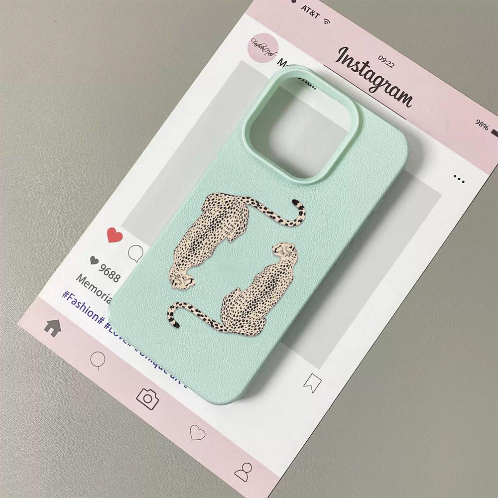 Striped Cheetah Phone Case Suitable For IPhone 17 Pro Max Air 16 15 Plus 14 13 12 11 Case Cover Funda For IPhone 16 15 14 Plus