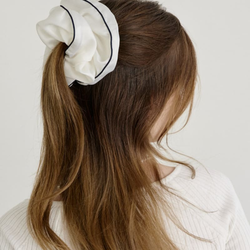 

NUOY Ежедневная атласная резинка для волос (2 цвета) white