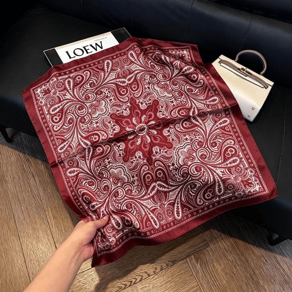 Lao Qian Feng Coffee Color Cashew Nut Silk Scarf Headscarf Versatile Neck Square Scarf Premium Sense Female Foreign Style Decorative Scarf Scarf