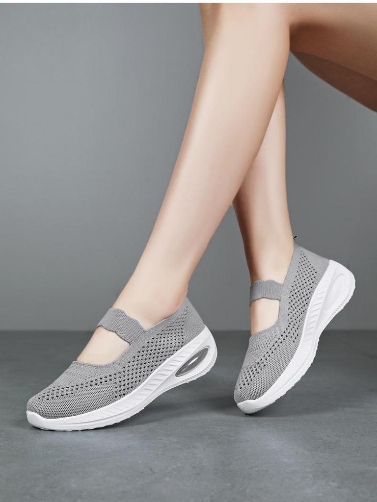 Women's Comfortable Summer Slip-On Shoes - Soft, Breathable, Lightweight Old Beijing Cloth Style