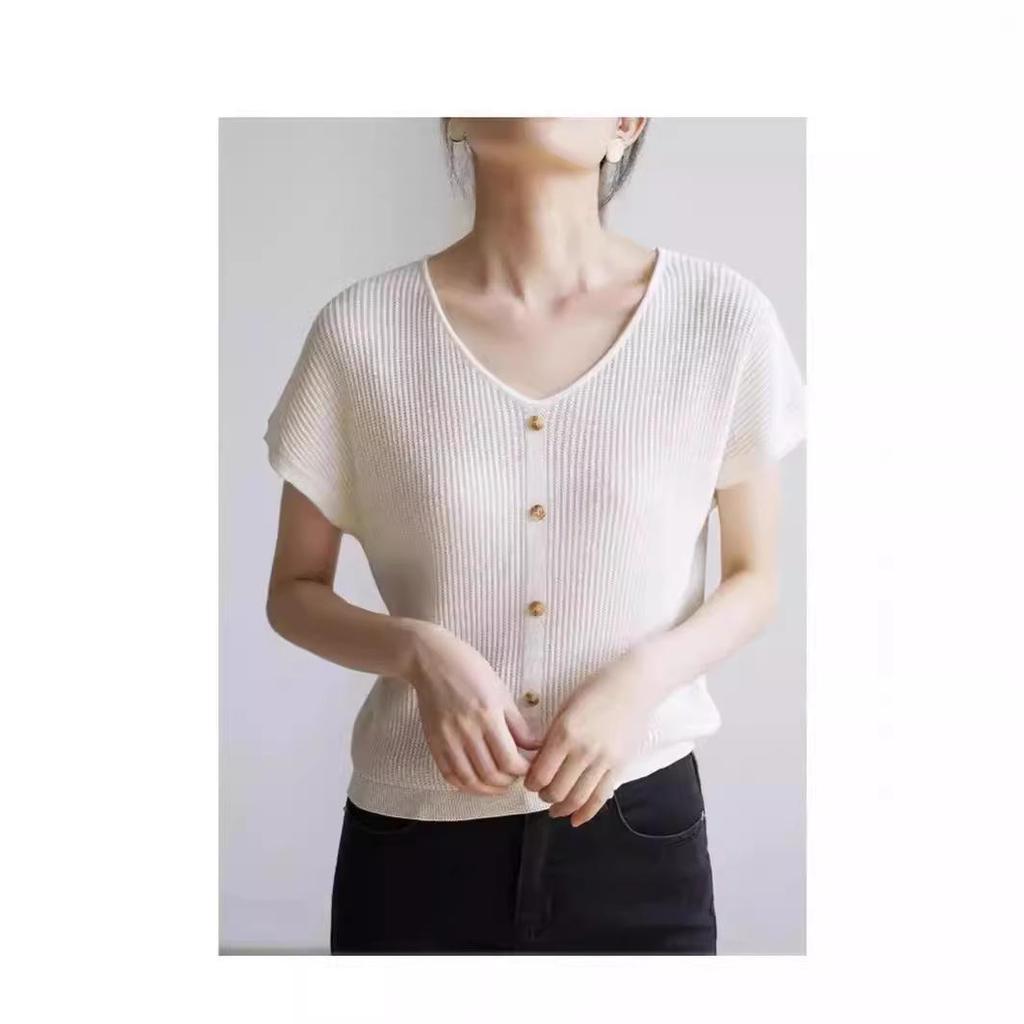 Exquisite French Retro Ice Silk V-Neck Knitted Summer T-Shirt for Women