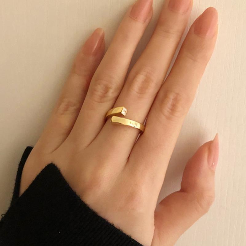 Korean Retro Simple Cross Asymmetrical Open Ring for Women - Creative Temperament Index Finger Accessory
