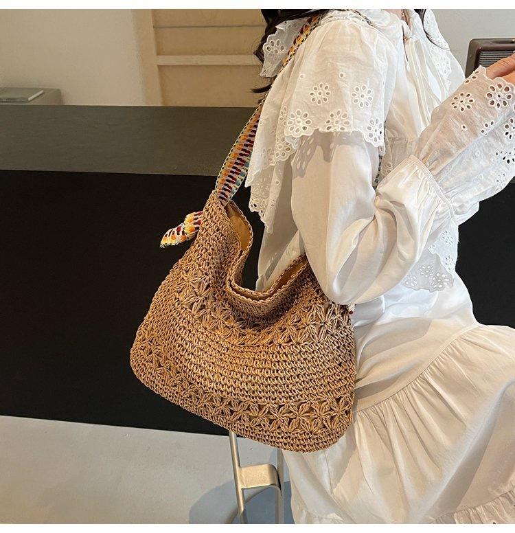 Large-capacity Woven Bag Retro Ethnic Style New Fashion Commuter Shoulder Tote Bag Oblique Back Explosion Foreign Style