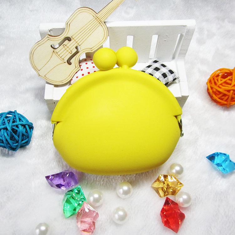 Cute Cartoon Silicone Coin Purse - Women's Mini Coin Bag with Soft Surface and Buckle Closure