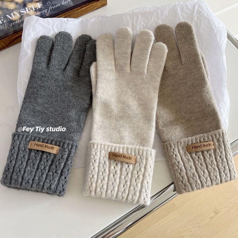 Fashionable and Tactile Five Finger Gloves for Women  Warm in Autumn and Winter Split Finger Touch Screen Opening