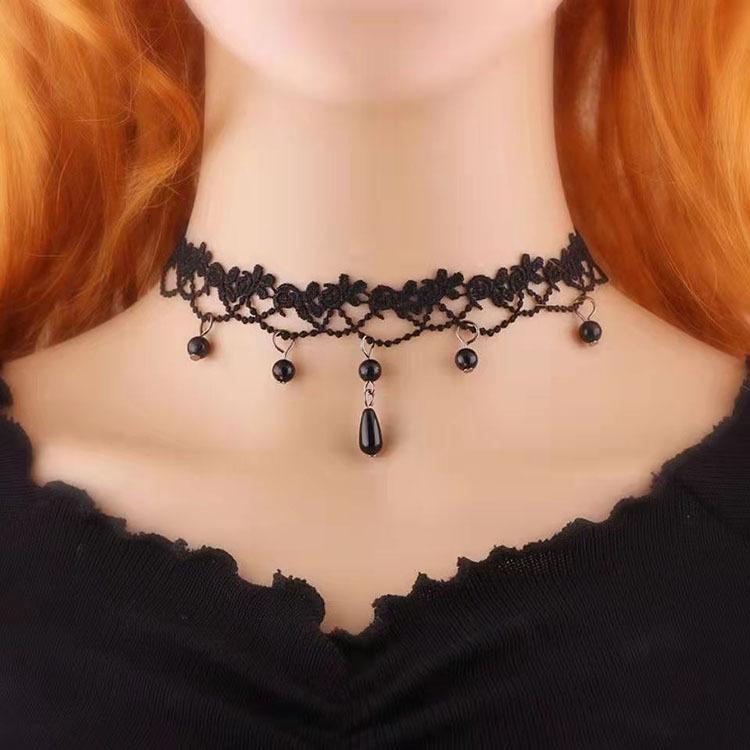 Colier Choker Gotic din Dantelă Neagră - Accesoriu Simplu Punk pentru Femei