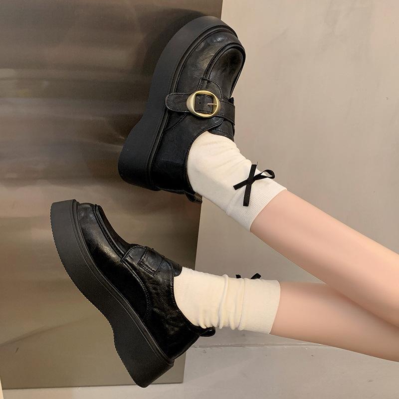 Braune Schuhe im britischen Stil mit erhöhtem Plateau, kleine Lederschuhe für Damen, neu für Frühjahr und Herbst 2025, vielseitige Röcke, Mary Jane Loafers