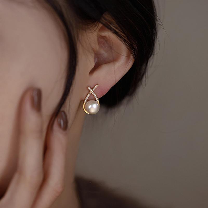 Earstuds, Feminine Temperament, Niche, Versatile, Simple, Exquisite Earrings, High-end, Fashionable Earrings, Earrings, Pendants
