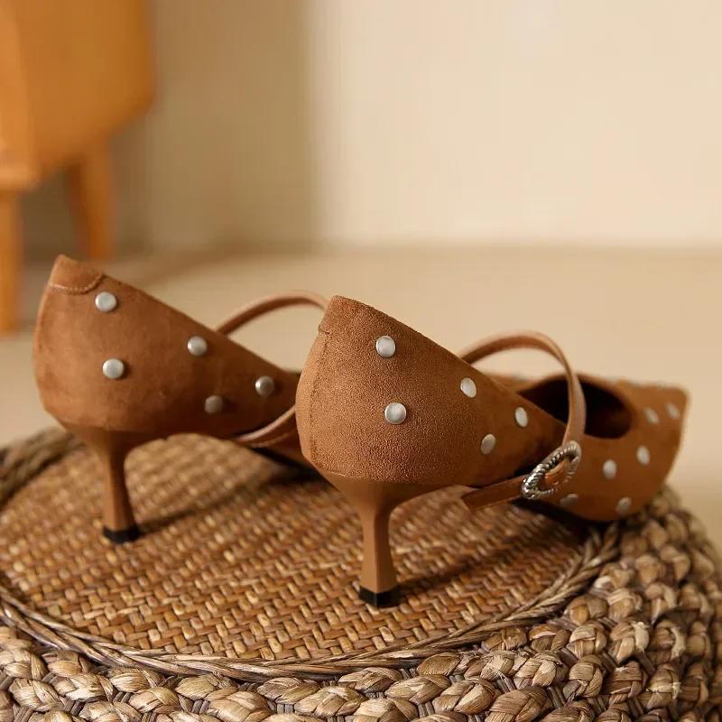 Fashion Rivet Designer High Heels Women Pointed Toe Elegant Office Women Shoes Spring Autumn Fashion Suede Low Heel Mules Pumps Women