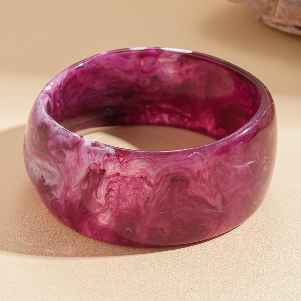 European and American Beige Irregular Geometric Resin Bracelet Light Luxury Temperament Bracelet Retro Exaggerated Jewelry Women