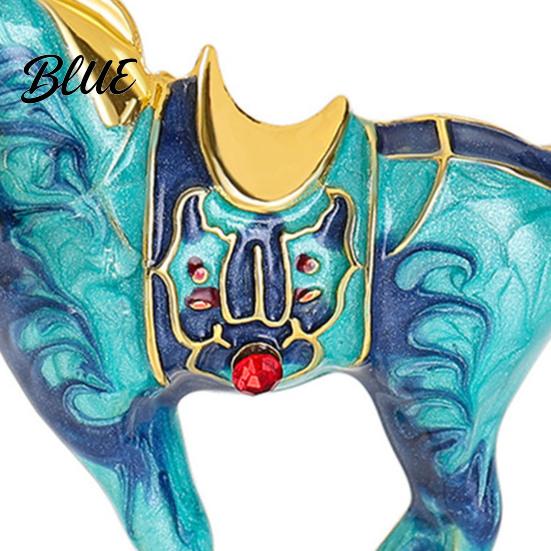 Rainbow Horse Pin Brooch Horse-Themed Zine Alloy with Inlaid Crystals