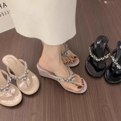 Französische schöne Keilabsatz Zehen Strass Flip-Flops Damen Sommerkleidung fauler Wind nicht müde High Heels Sandalen