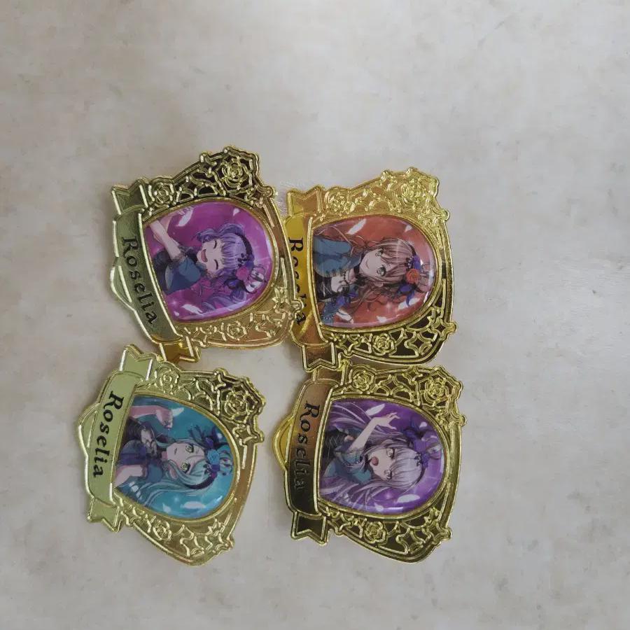 

Vandream Rozelia Metal Badge
