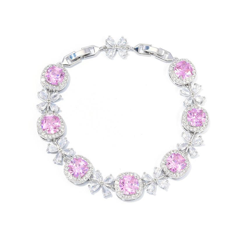The New Korean Version of Leisure Joker Zircon Bracelet Girls Niche Flowers Luxury and Exquisite.