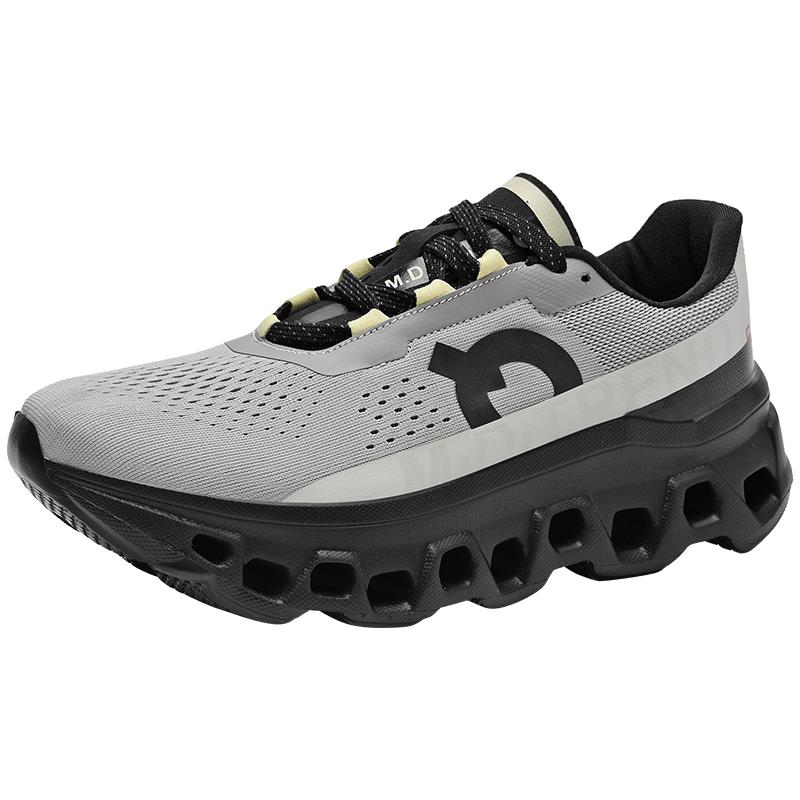Thick Soled Raised Round Head Canvas Sports and Leisure Shoes with Versatile Design, Anti Slip and Breathable Board Shoes