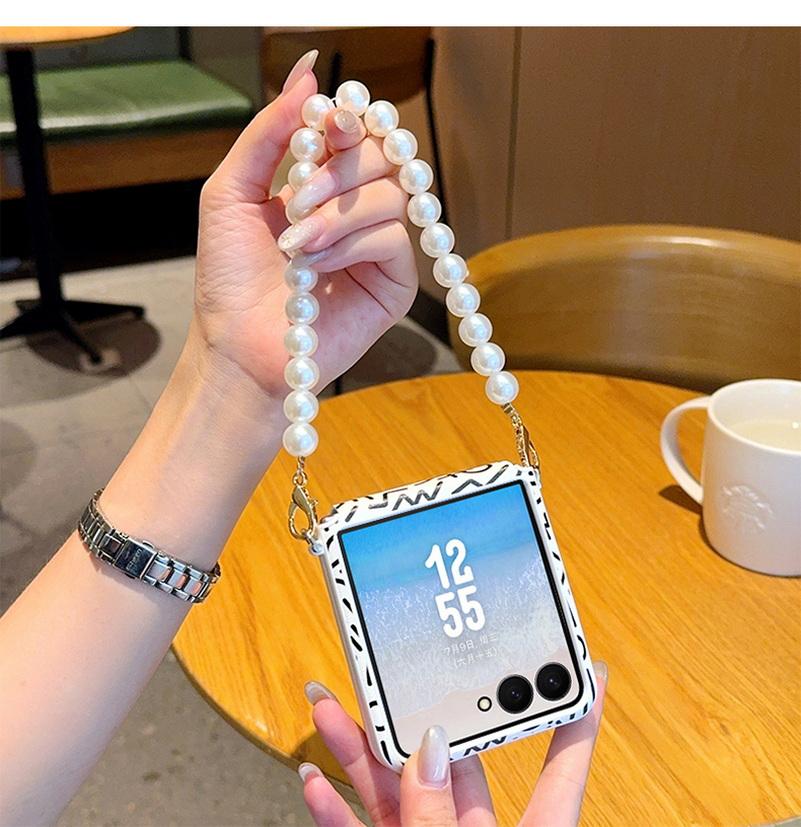 All-inclusive Graffiti Side Buckle Pearl Strap Protective Case For Samsung Galaxy Z Flip 7 Flip7 Protect Cover