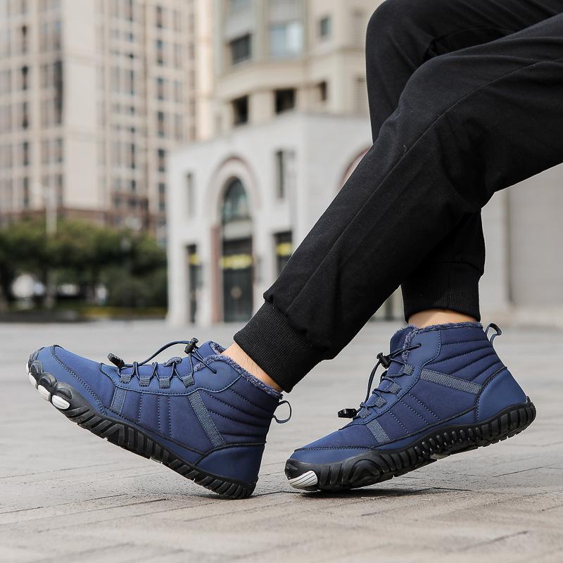 Autumn and winter platform cotton shoes for men and women are comfortable and warm, snow boots are piled and thickened, and five-finger shoes