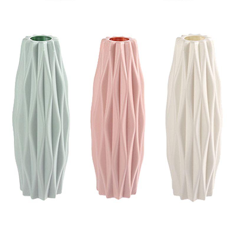 Elegant vit imitationskeramisk blomvas för chic heminredning