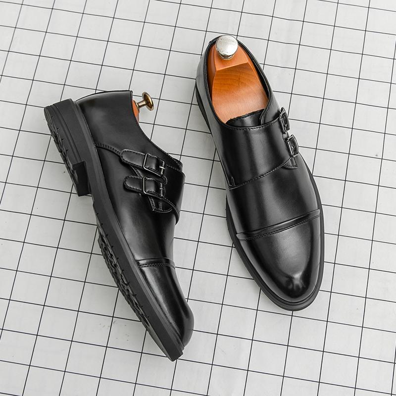 Fashion New Men Fashion Brand High Quality Glossy Leather Shoes Non Slip Artist Actor Flat Bottomed Sharp Pointed Gradient Leather Shoes