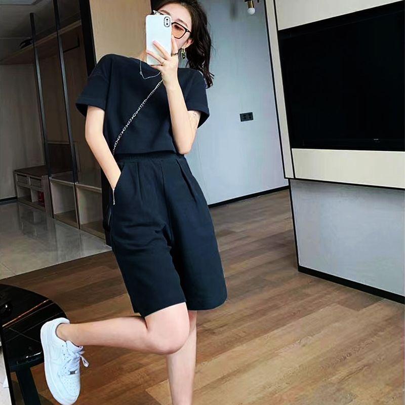 

2026 Women s Summer Korean Style Casual Wide-Leg Shorts Two-Piece Set - Fashionable Street Style Slimming Outfit M [Recommended 45-52kg]