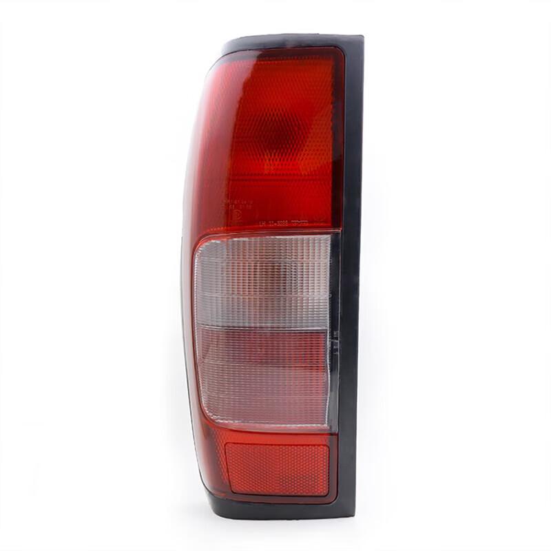 Задний фонарь стоп-сигнала пикапа Nissan D22 Ruike P27