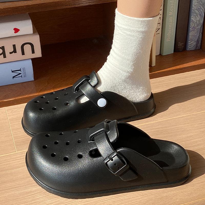 Fashion Comwarm New Women Hole Clogs With Adjustable Buckle Comfort EVA Light Female House Slippers Non-slip Leisure Women Garden Shoes