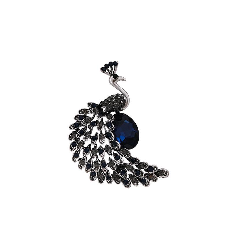 Exquisite Peacock Rhinestone Brooch - Unique High-end Lapel Pin for Suits