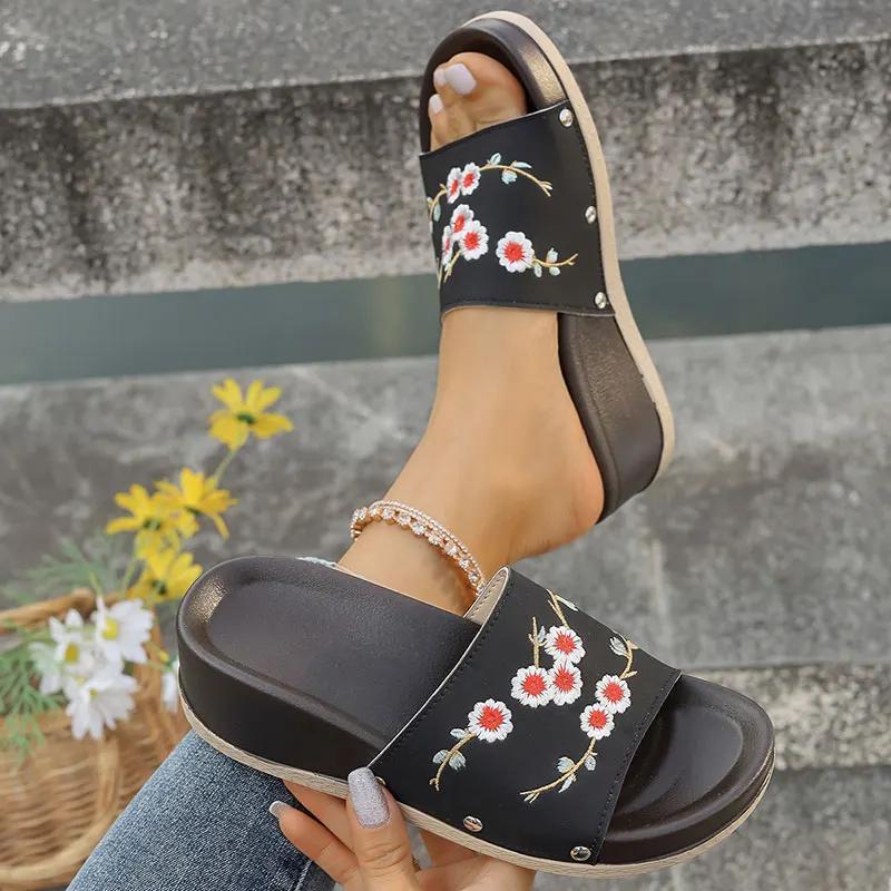 Fashion Embroider Decor Wedges Sandals for Women Summer Thick Sole Non Slip Beach Slippers Plus Size Comfort Chunky Platform Slides