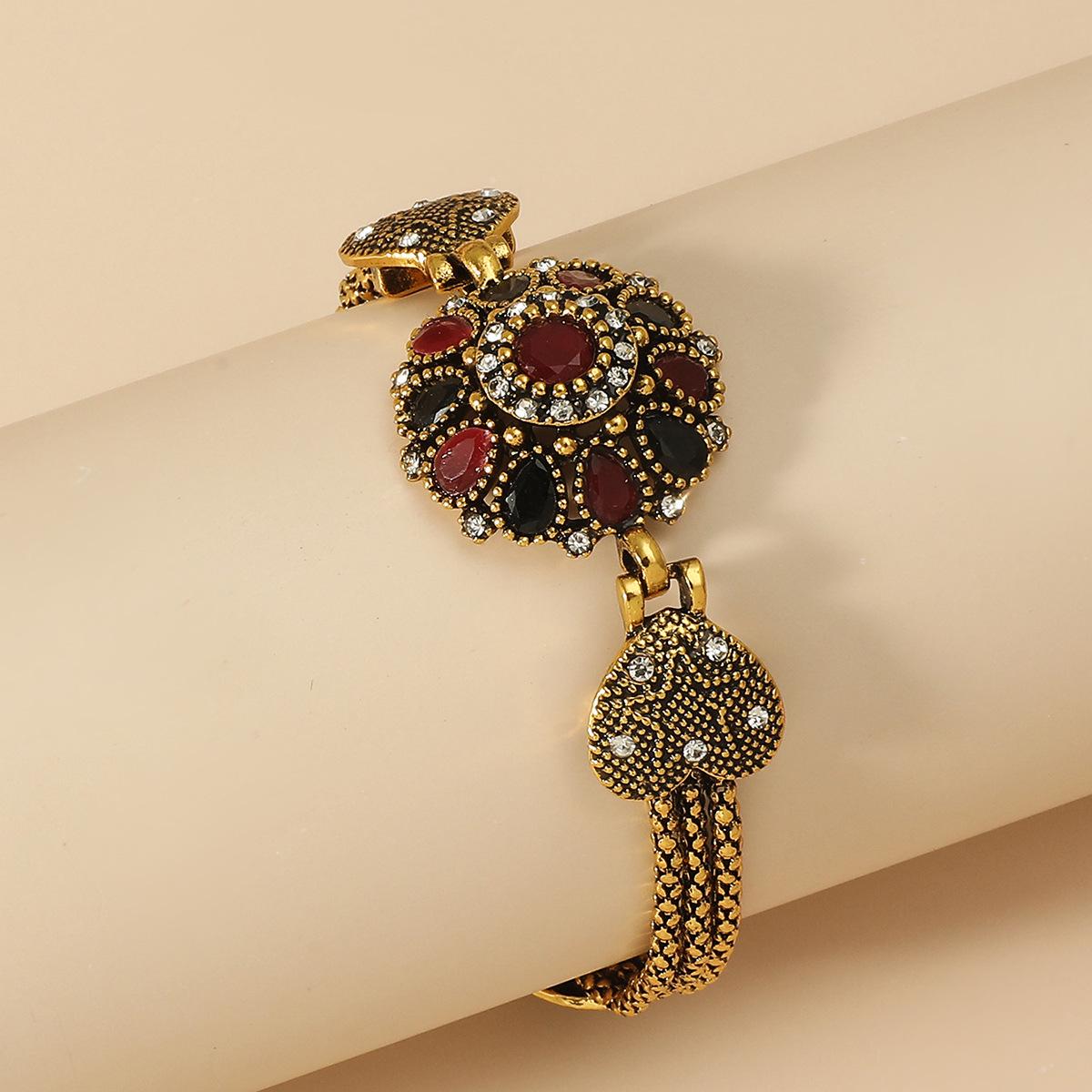 European  American Style Crystal Gemstone Retro Flower Bracelet