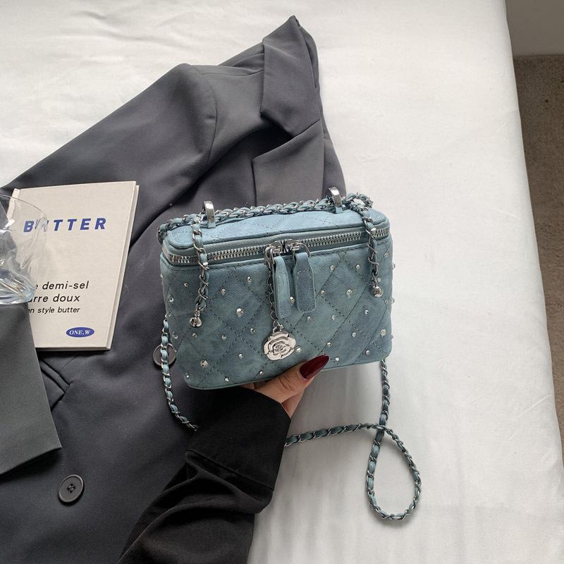 

версия модной ромбовидной сумки-цепочки Xiaoxiangfeng женская сумка 2025 новая простая маленькая квадратная сумка универсальная сумка-мессенджер в форме коробки 18*9*12 синий