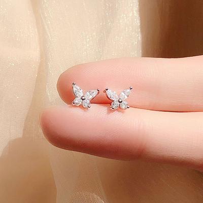 Boucles d'oreilles passe-partout, Boucles d'oreilles passe-partout pour femmes, Boucles d'oreilles papillon douces et polyvalentes coréennes pour fourniture directe