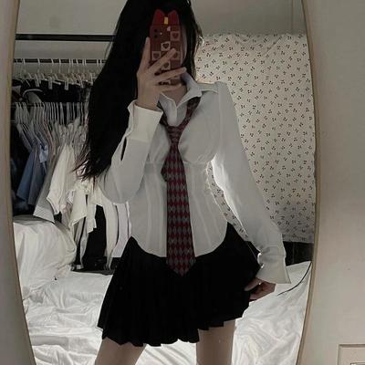 Koszula z długim rękawem i talią Fish Bone JK Uniform dla kobiet o pikantnym kroju Slim Fit i wyszczuplająca talia Cinching Shirt z unikalnym wzorem Sense Top