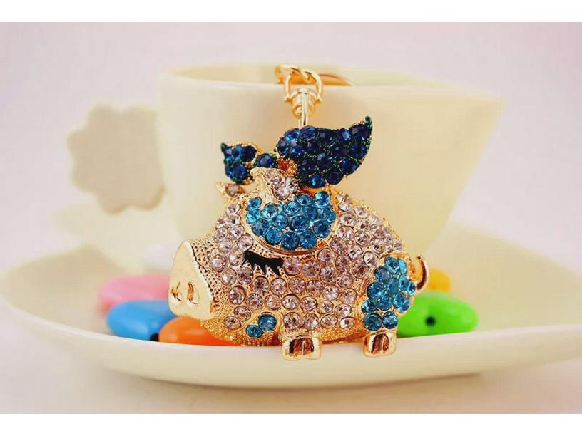 Charming Diamond-Studded Zodiac Flying Pig Keychain - Adorable Animal Gift