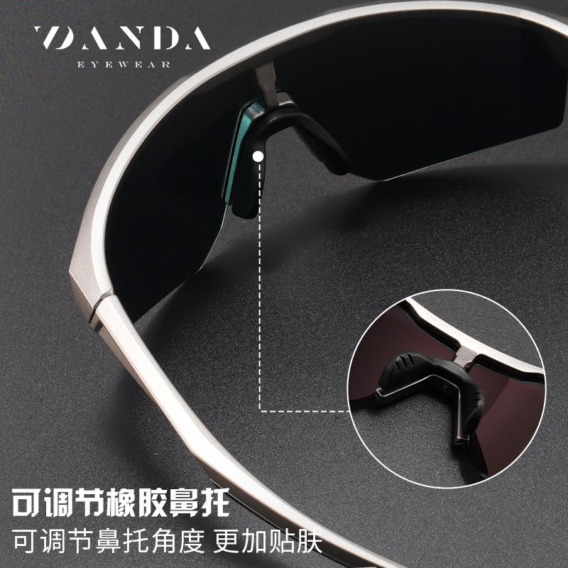 European and American Sports Sunglasses S17102Outdoor Cycling Sunglasses Can Be Fitted with Prescription Lenses
