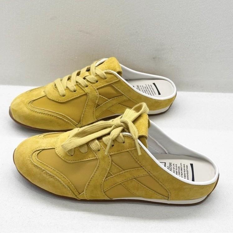 Niche matte half slippers women's 2025 new autumn and summer retro flat bottom one-pedal outer wear heel-free board shoes tide