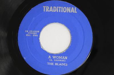 7-Zoll-Schallplatten-BLADES Eine Frau Eine Frau Version Instrument KEINE TRADITIONELL 1973 Jamaika Reggae Ska Dub Gebraucht
