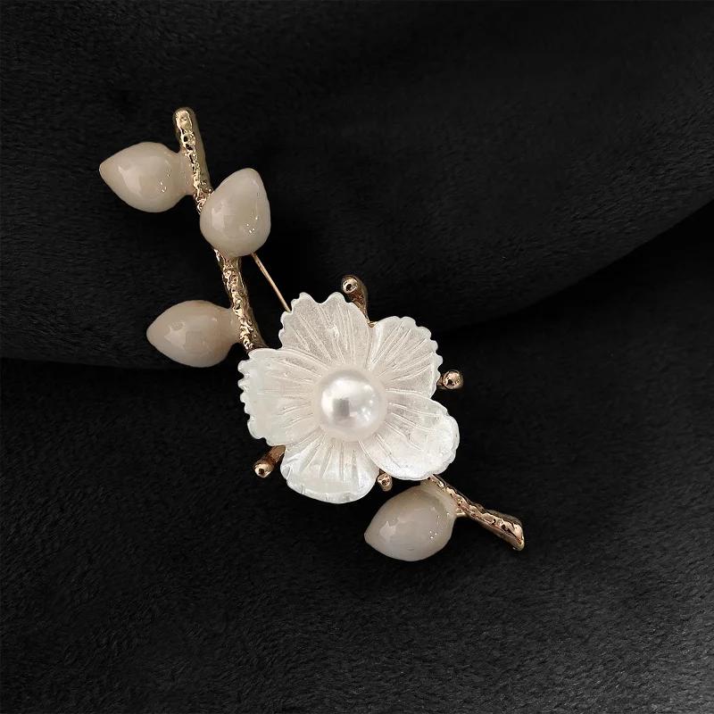 Fashion Brooches Jewelry Vintage Pearl Brooch Rhinestone Plum Ladies Elegant Fashion Wedding Jewelry