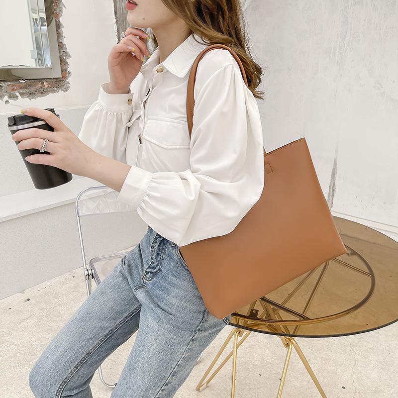2025 Spring and Summer Tote Bag Women's Large-capacity Simple Commuter Bag Handbag Women's Bag Shoulder Bag Storage Retro Style