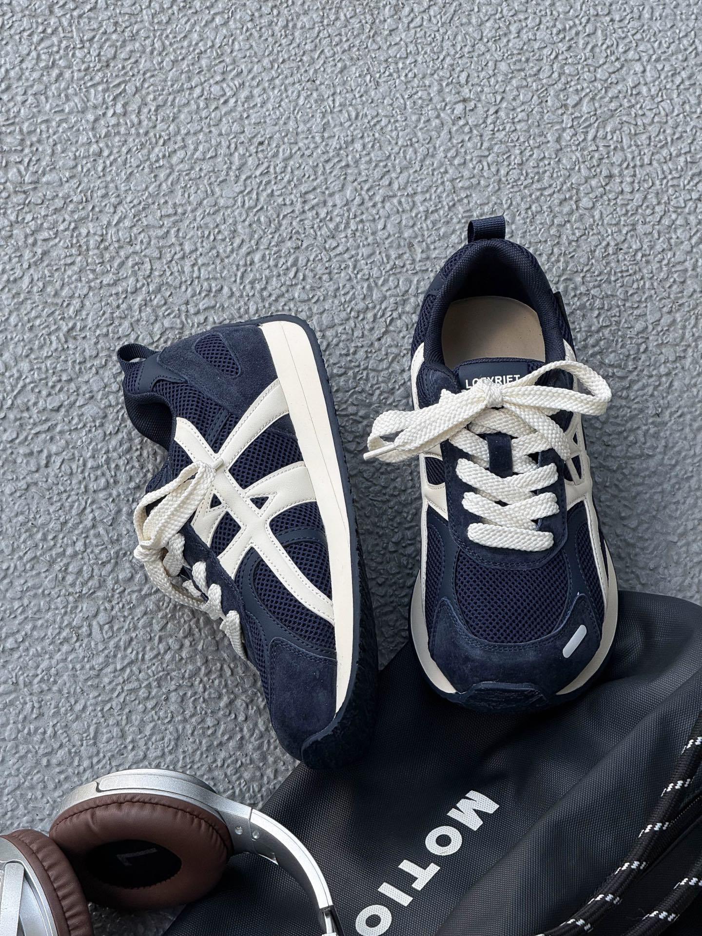 

European retro leather color matching Forrest Gump shoes 2025 spring and summer new round head thick sole heightening breathable mesh sneakers 35