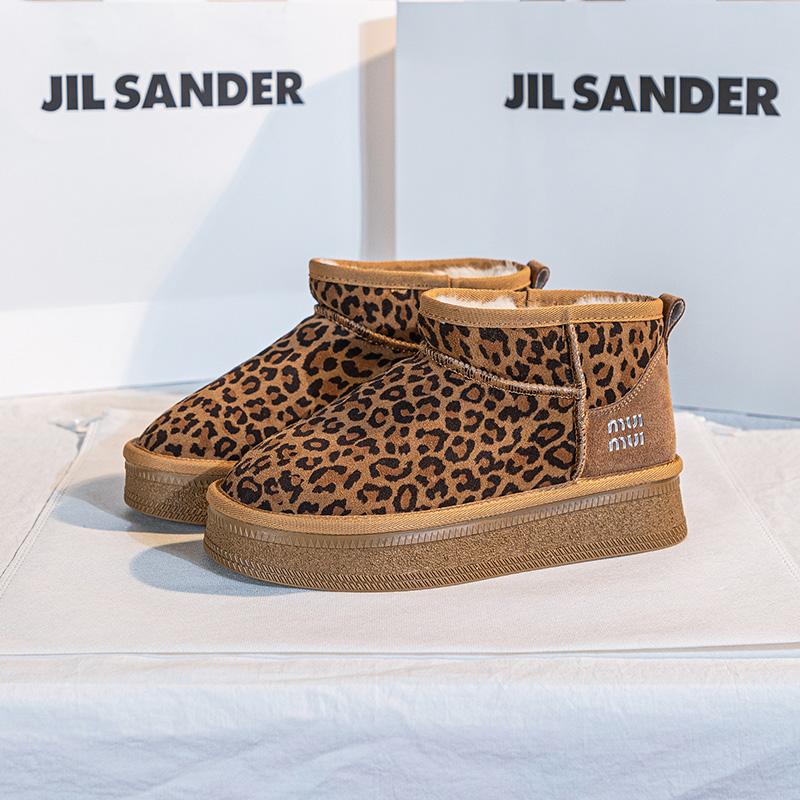 

Leopard print platform snow boots women s 2025 winter new piled thickened short boots versatile non-slip fluffy shoes cotton shoes 40