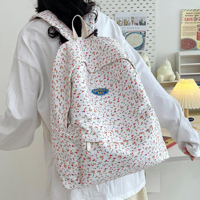 Small Fresh Literary and Retro Japanese Simple Casual Girl Student Backpack Cute and Lightweight Small Flower Schoolbag